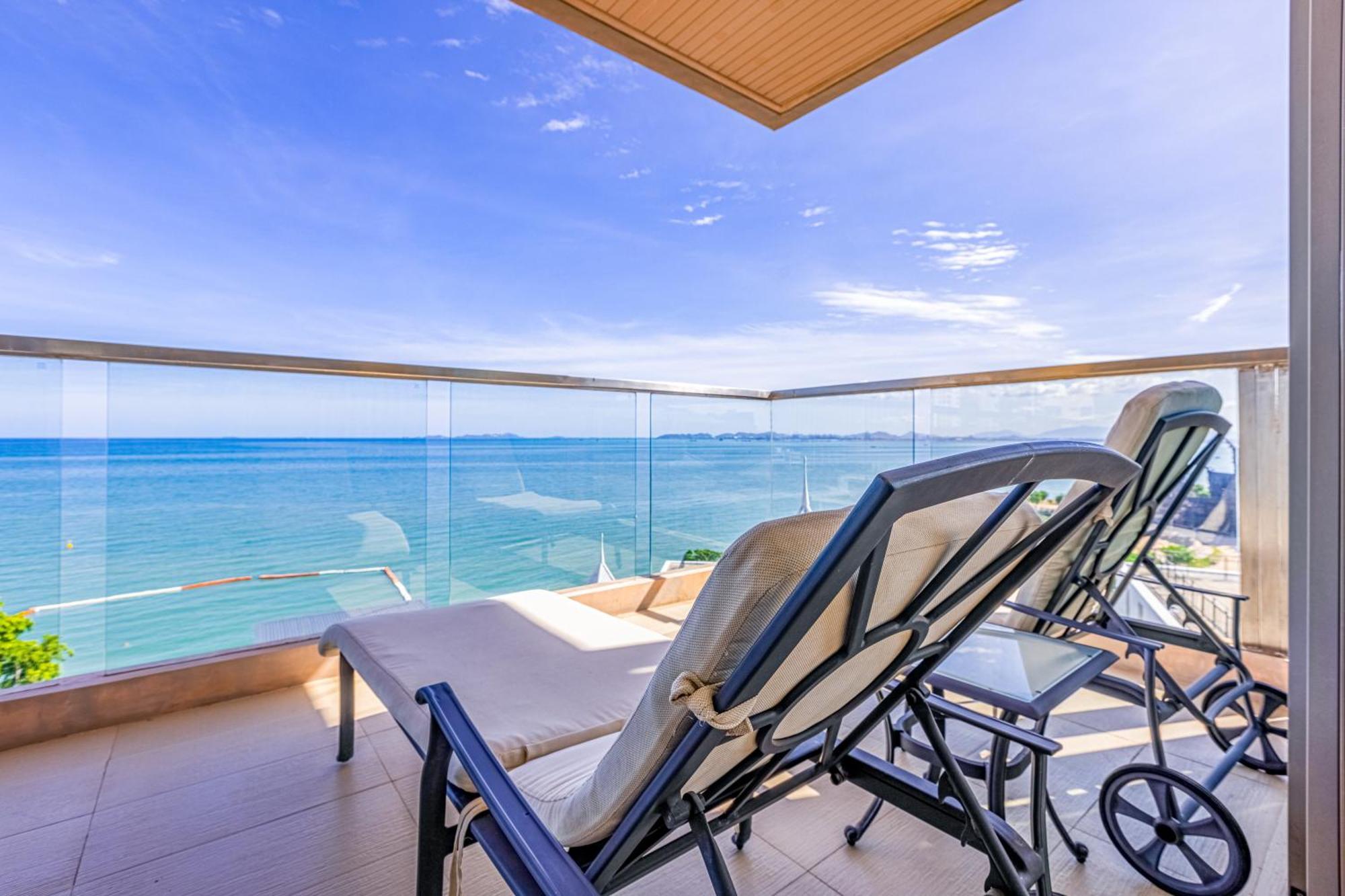 Pattaya Modus Beachfront Resort Ngoại thất bức ảnh