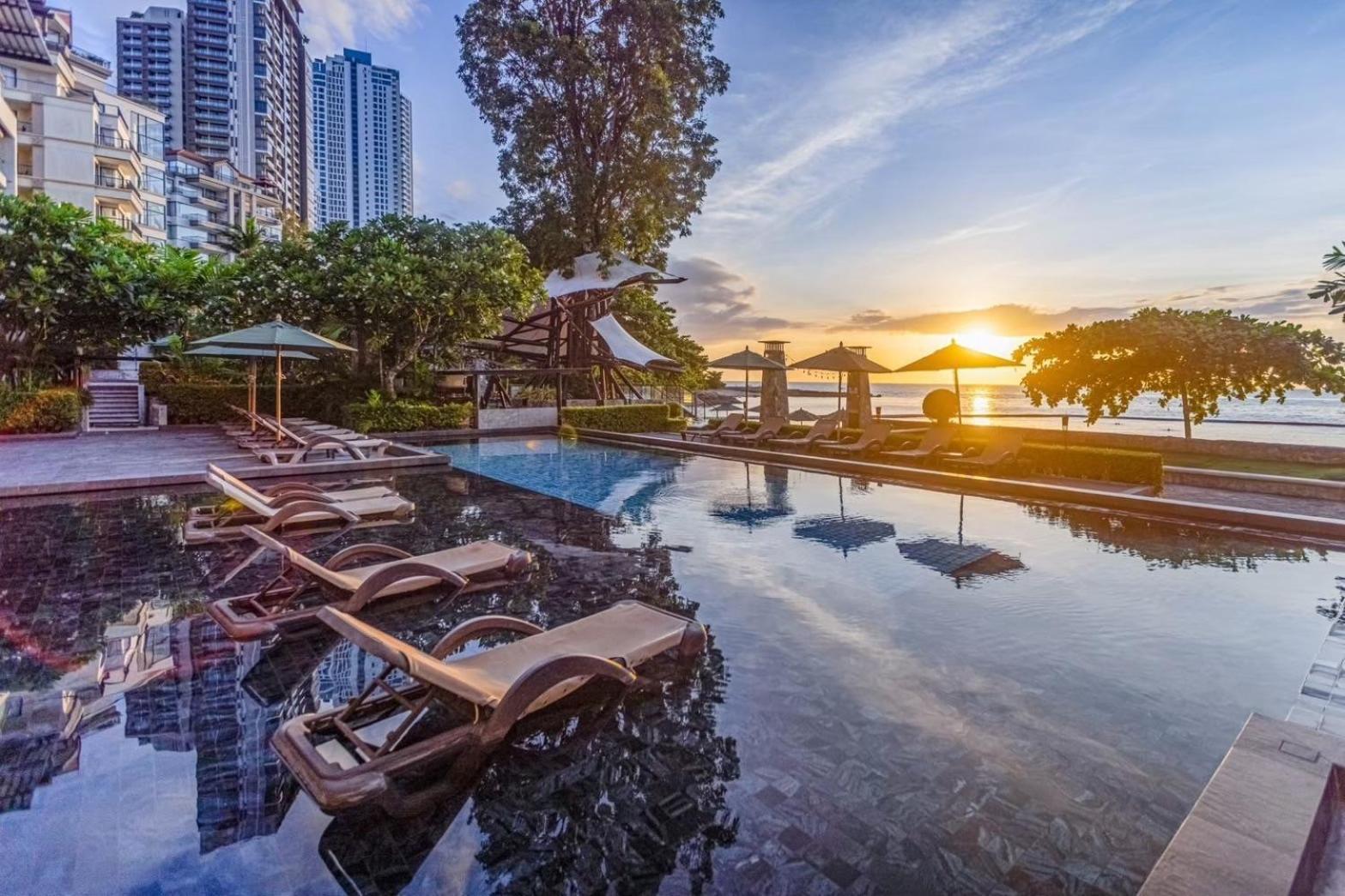 Pattaya Modus Beachfront Resort Ngoại thất bức ảnh